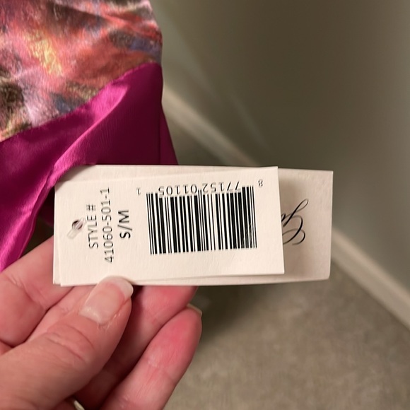 Galleria Enterprises   long robe. Size Small Medium.  New with Tags - Picture 3 of 6